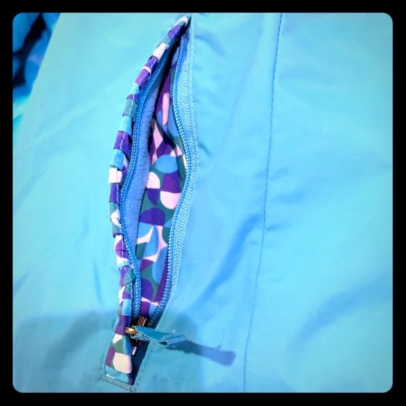 Columbia puffer stretch snow jacket, like new - Picture 7 of 10